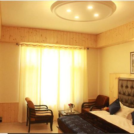 Hotel Bodh International Manāli Εξωτερικό φωτογραφία