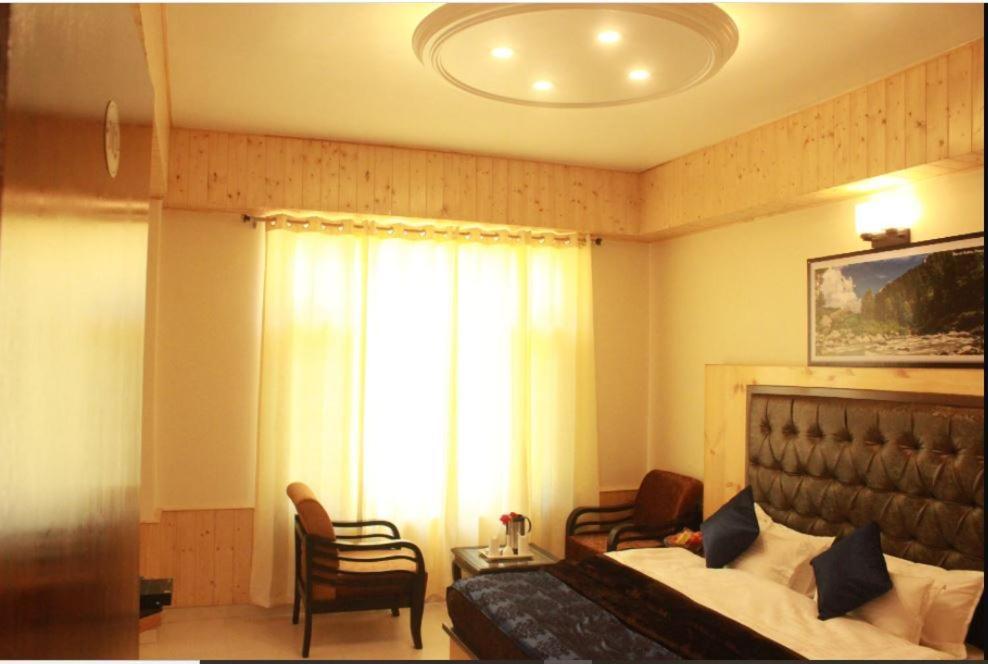 Hotel Bodh International Manāli Εξωτερικό φωτογραφία